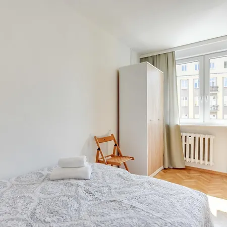 Comfort Starowiejska Apartment *
